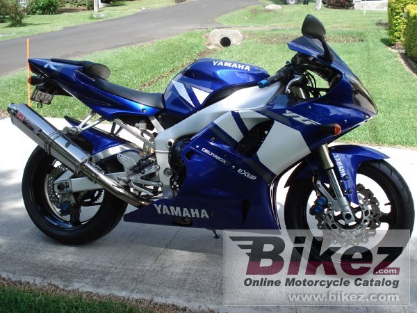 Yamaha YZF-R1