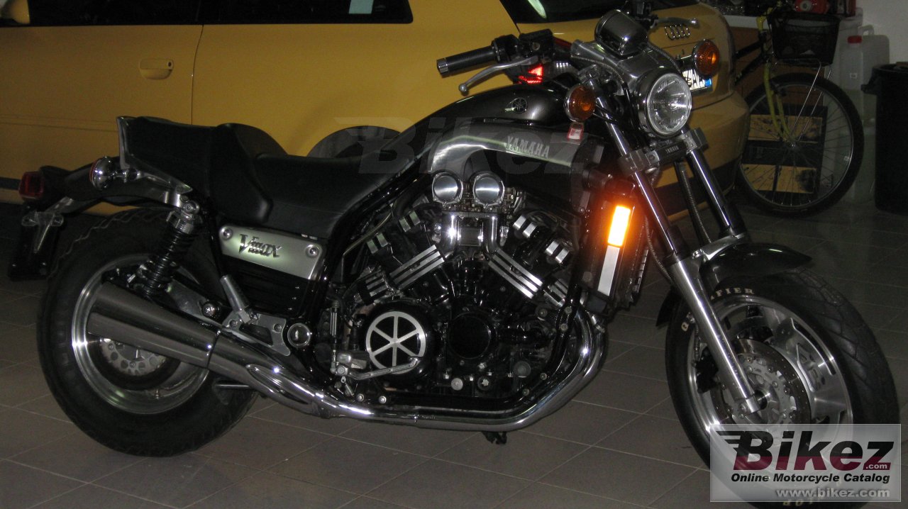 Yamaha V-Max 1200