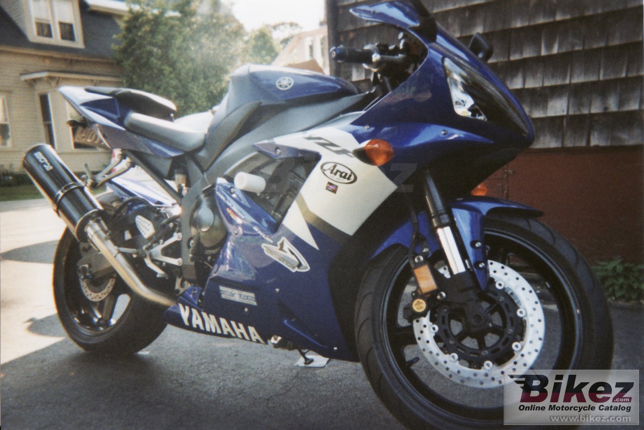Yamaha YZF R1
