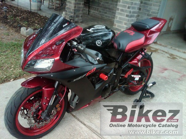 Yamaha YZF R1