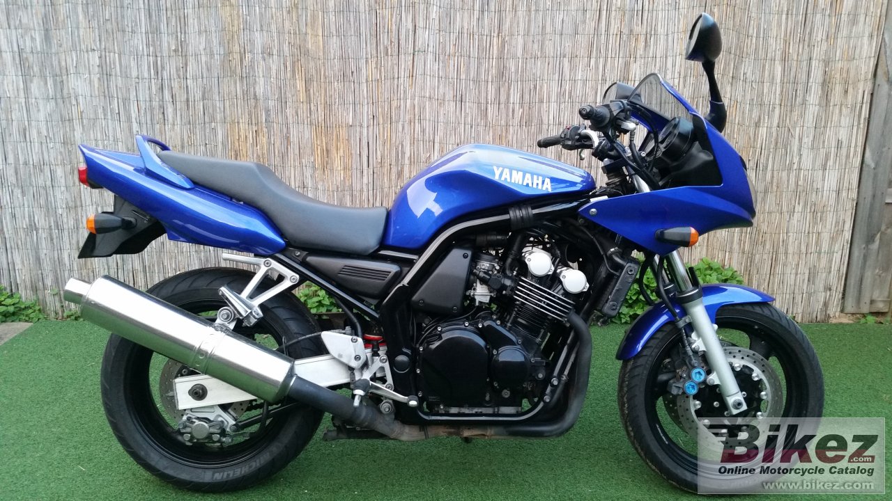 Yamaha FZS 600 Fazer