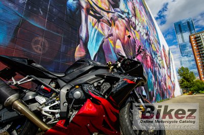 2003 Yamaha YZF-R1