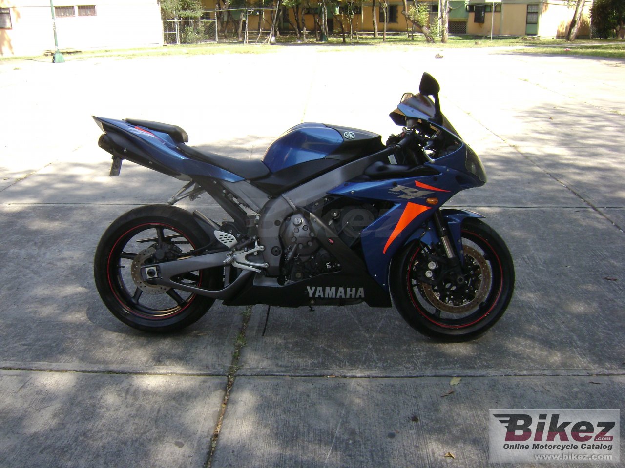 Yamaha YZF-R1