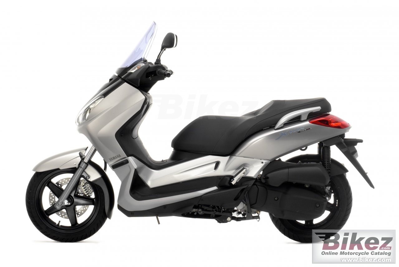 Yamaha X-Max 125