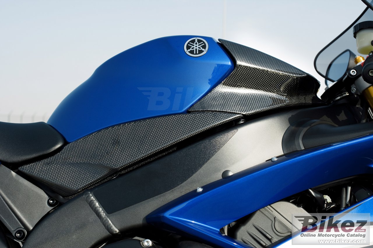 Yamaha YZF-R1