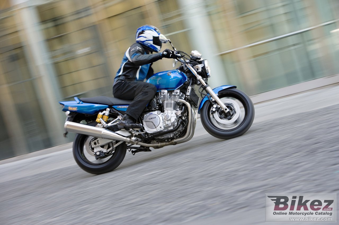 Yamaha XJR 1300