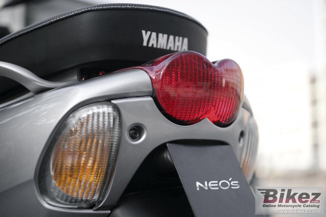 Yamaha Neos