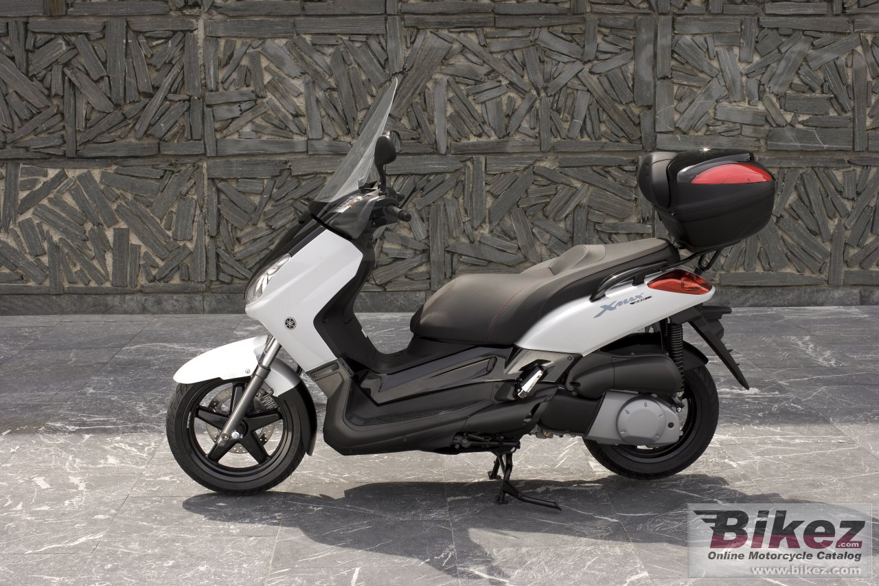 Yamaha X-Max 250