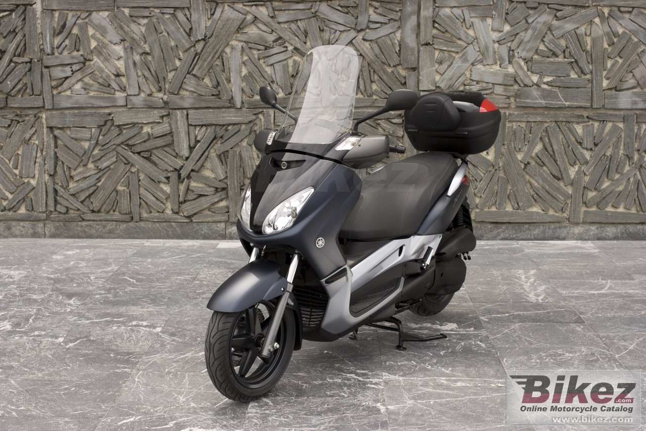 Yamaha X-Max 125