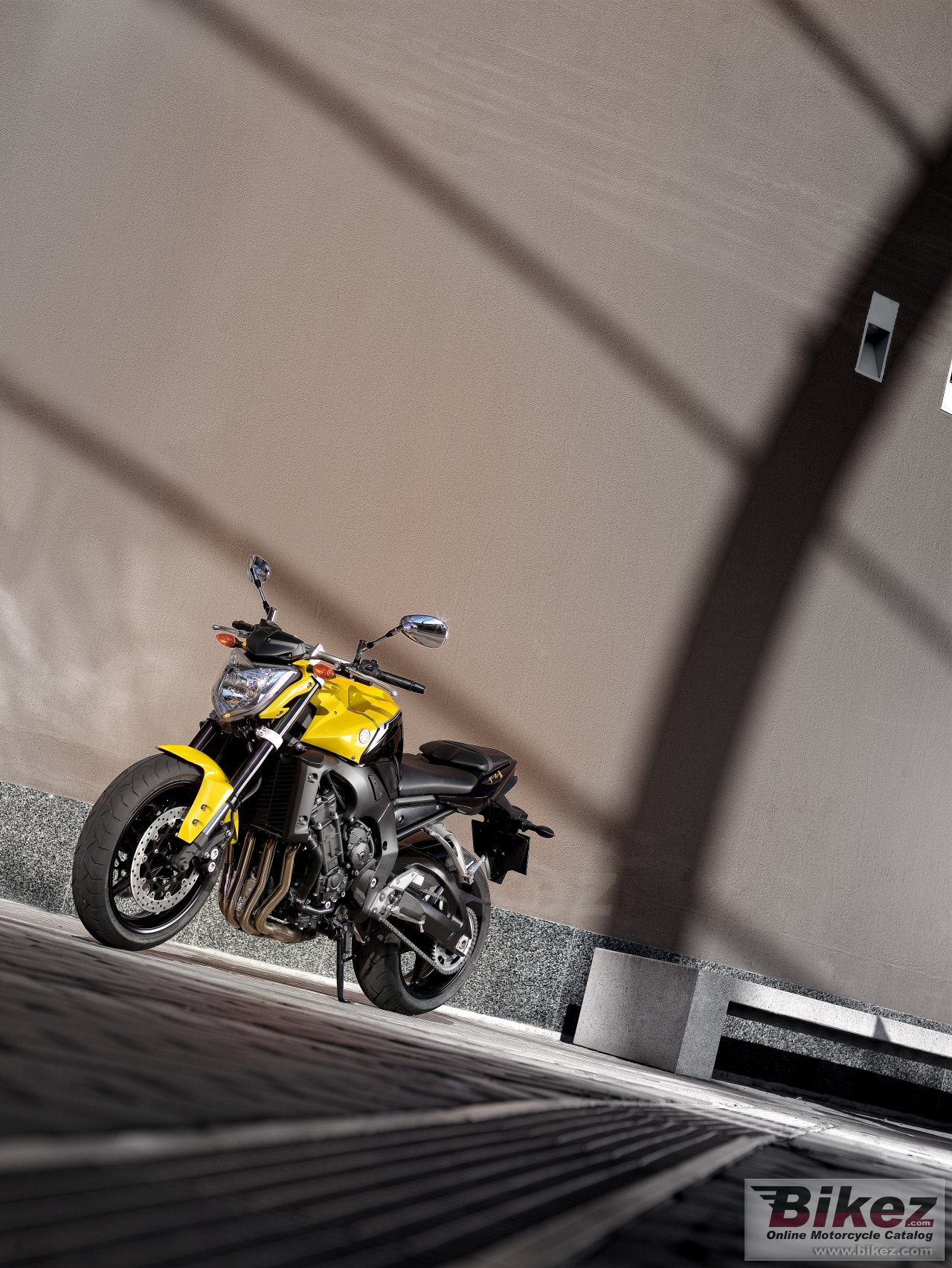 Yamaha FZ1