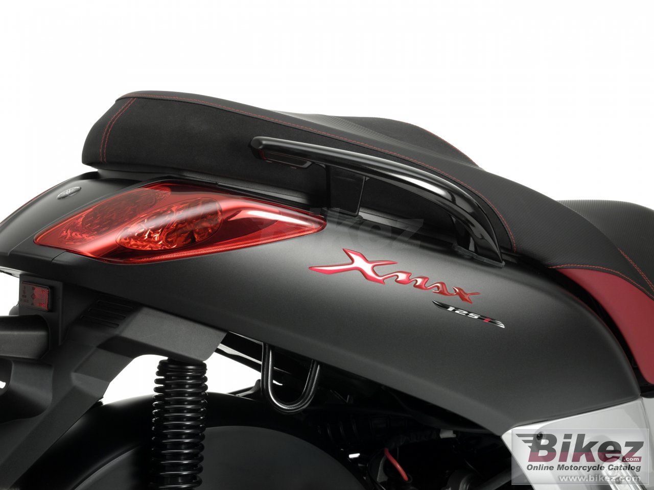 Yamaha Black X-Max 125