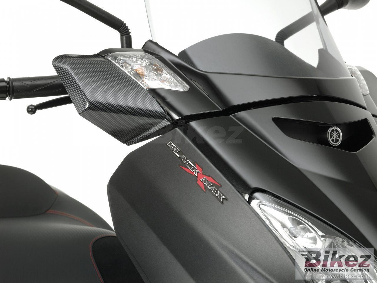 Yamaha Black X-Max 125