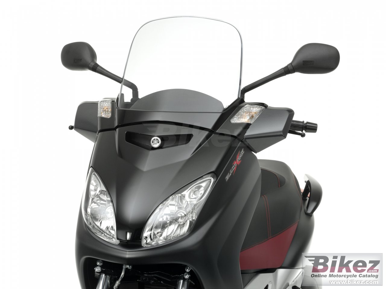 Yamaha Black X-Max 125