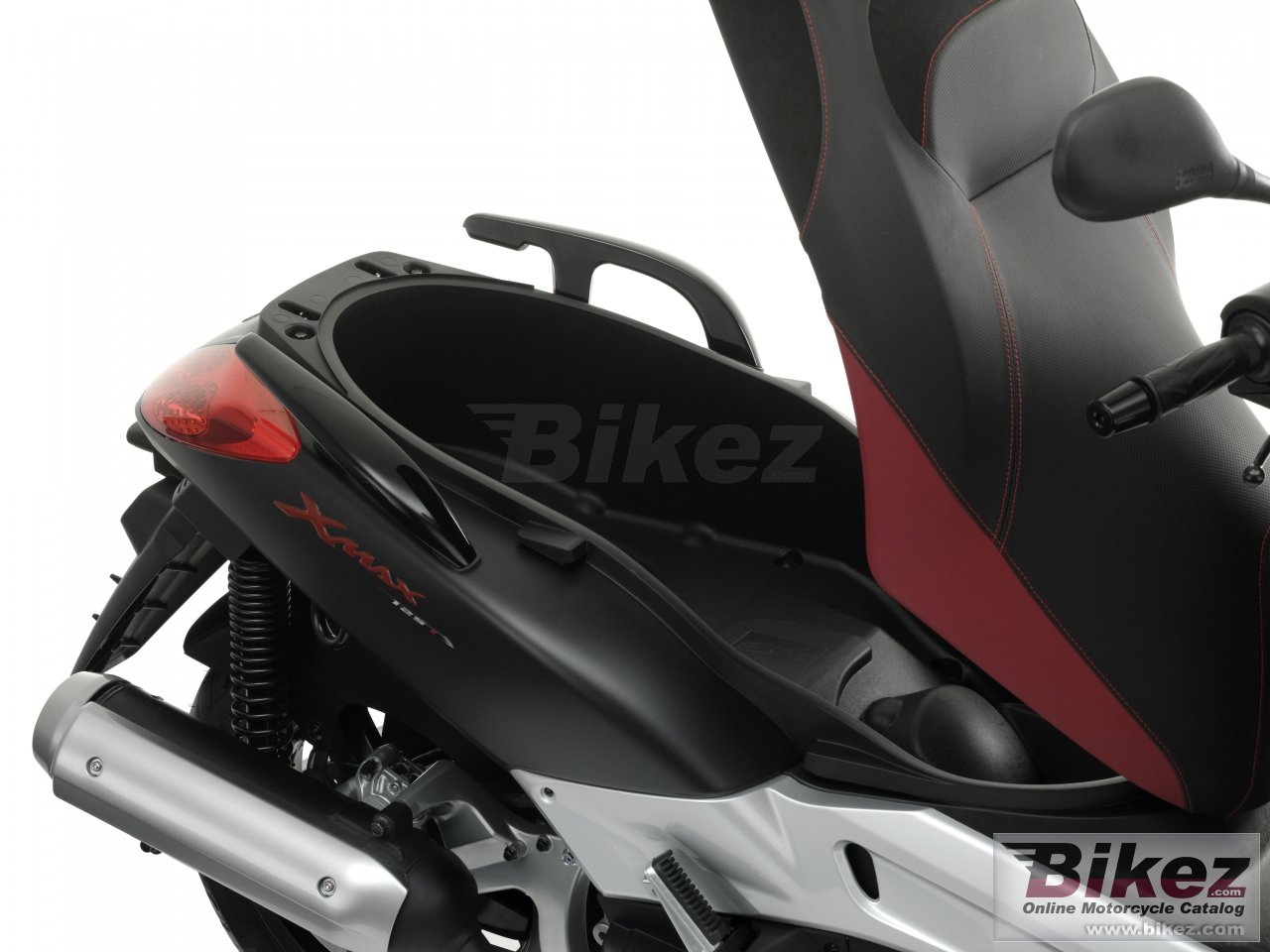 Yamaha Black X-Max 125