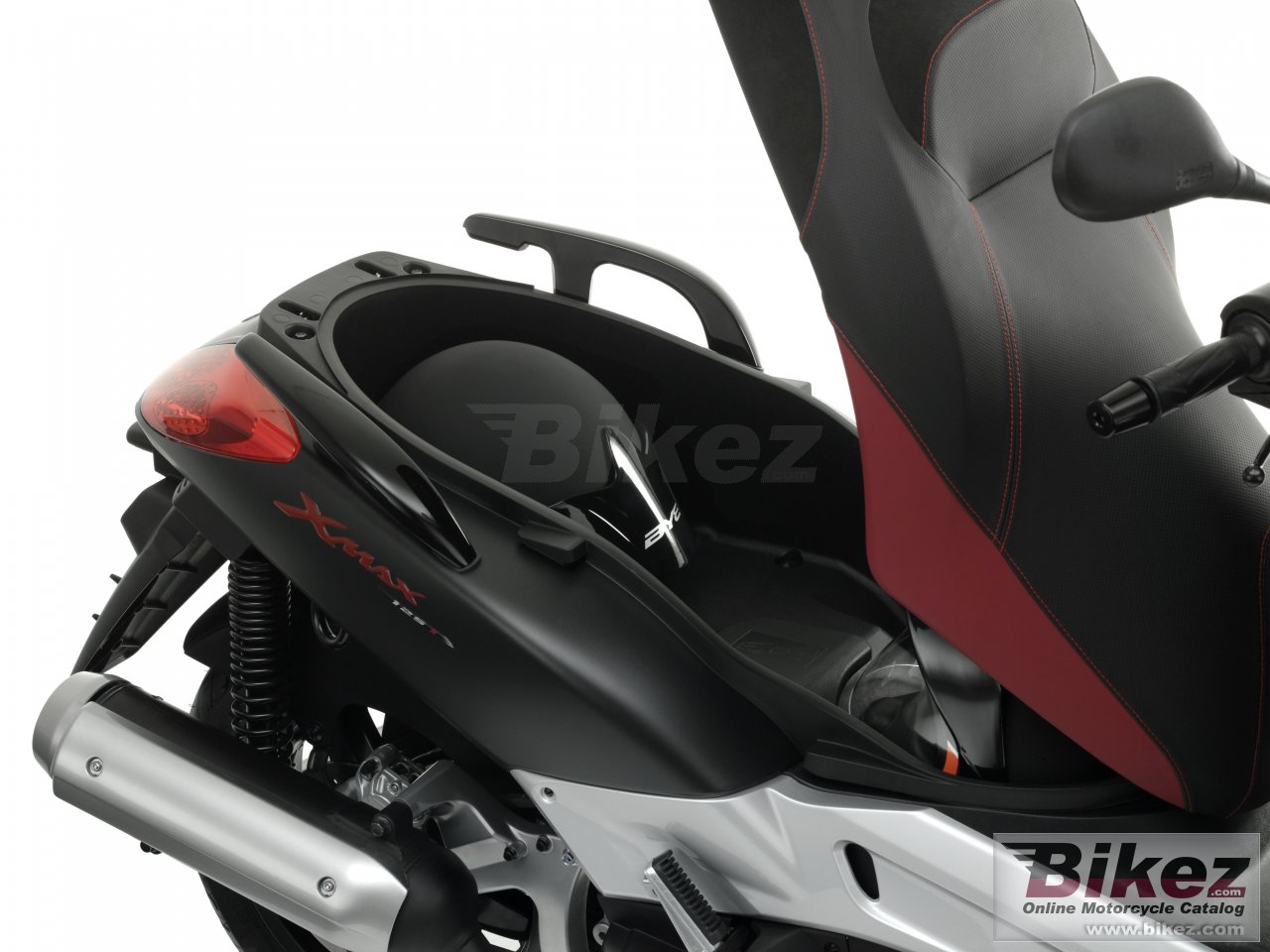 Yamaha Black X-Max 125