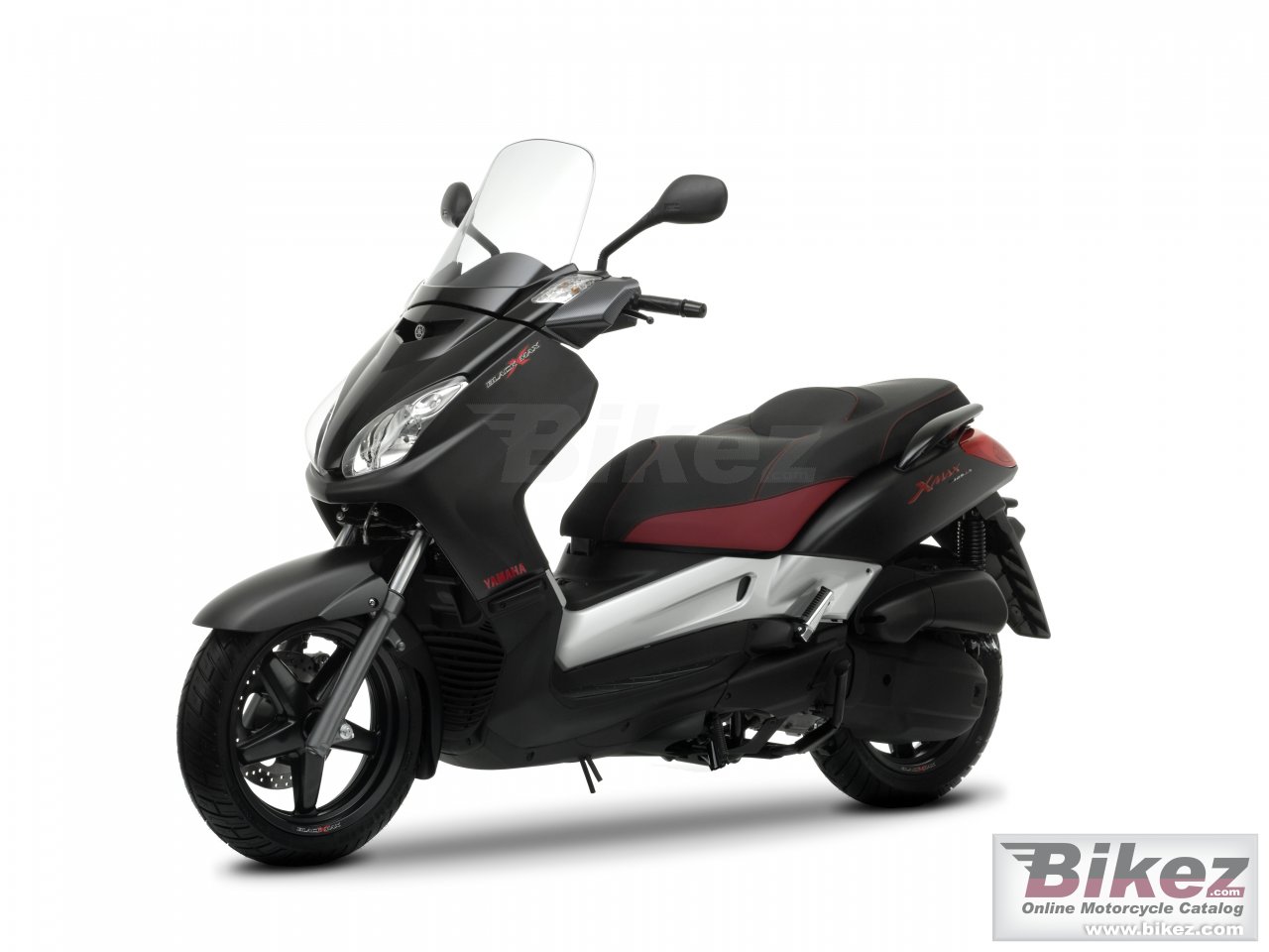 Yamaha Black X-Max 125