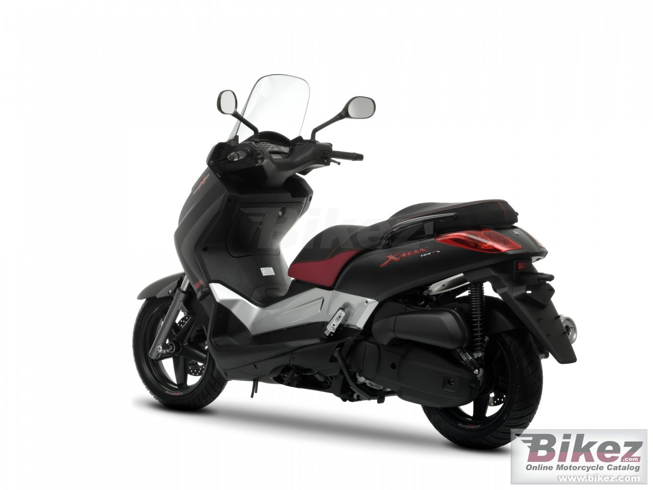 Yamaha Black X-Max 125