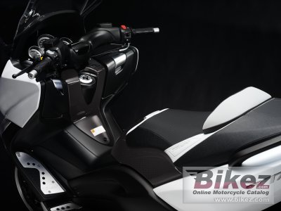 2010 Yamaha TMAX White Max ABS