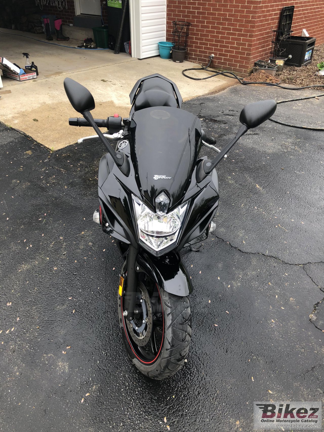 Yamaha FZ6R