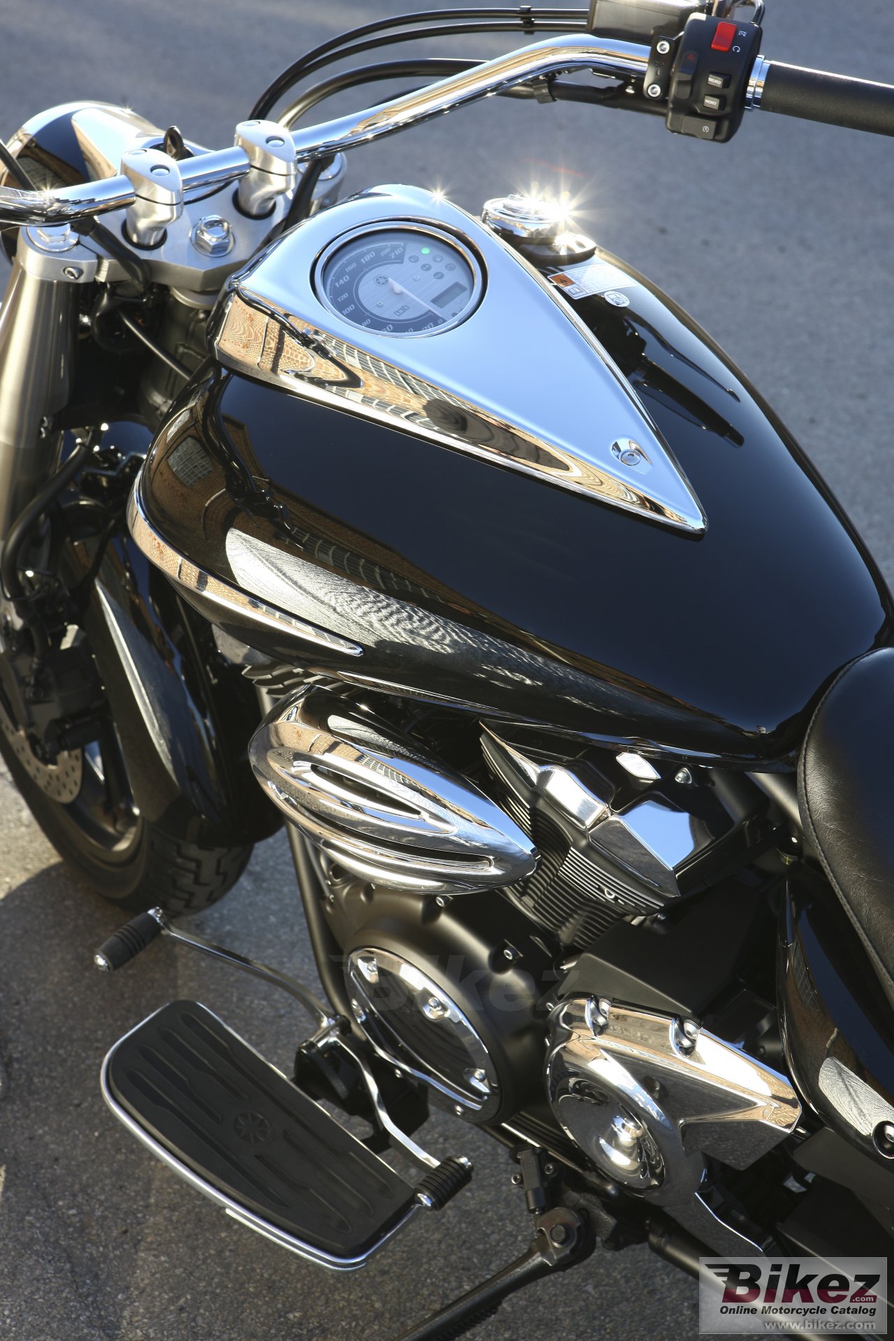 Yamaha XVS950A Midnight Star