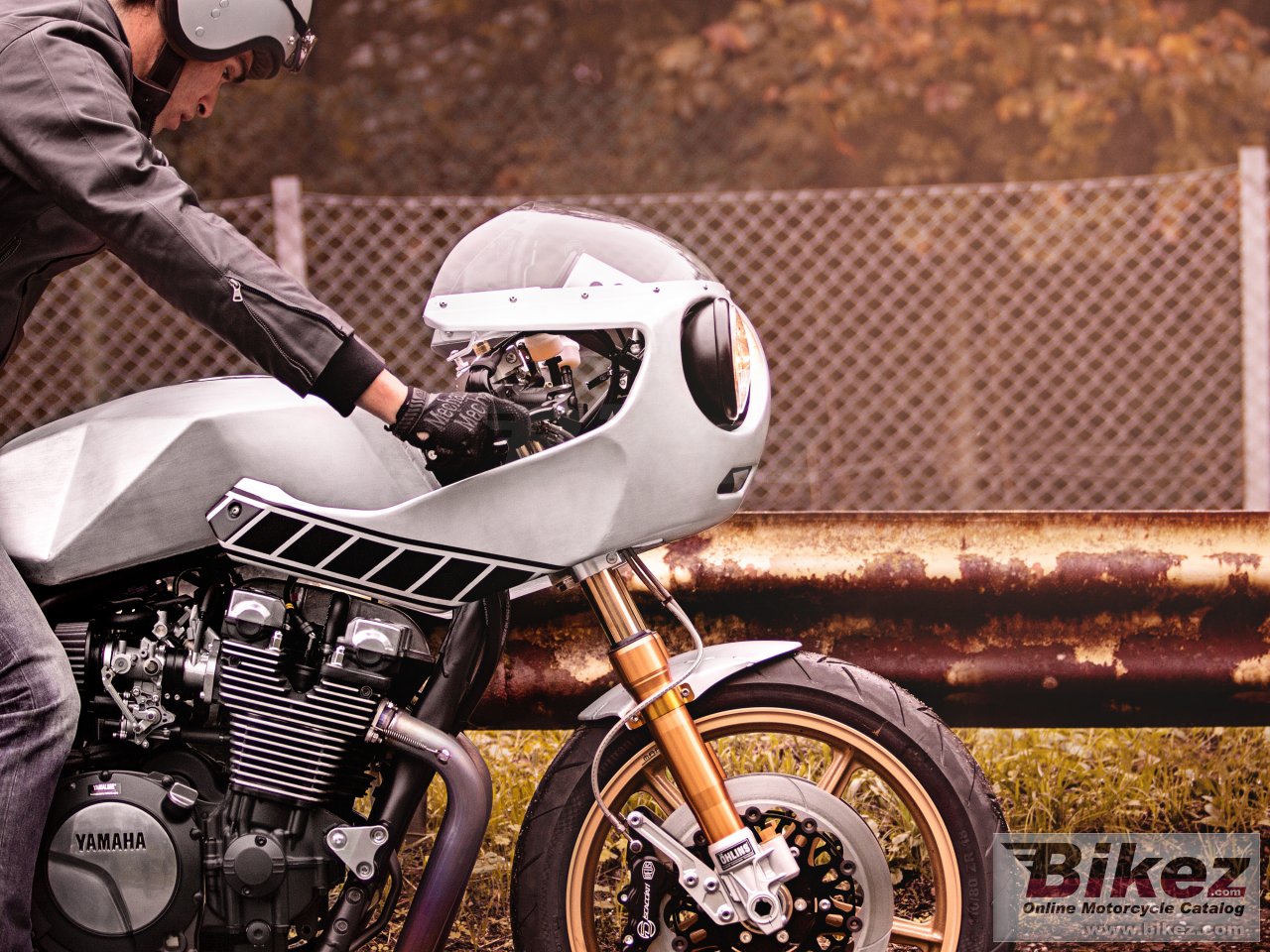 Yamaha XJR1300 Eau Rouge by Deus