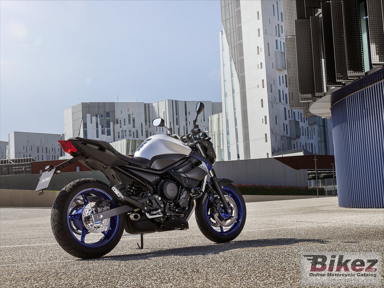 Yamaha XJ6