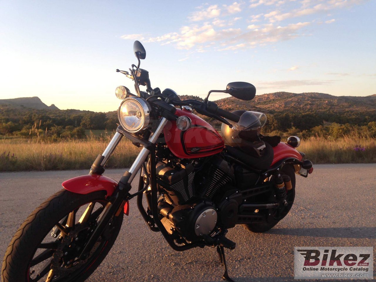 Yamaha XV950R