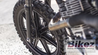 2015 Yamaha SR400 Lightening by Deus