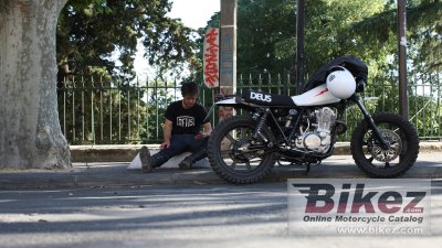 2015 Yamaha SR400 Lightening by Deus