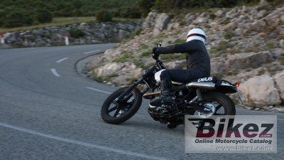 2015 Yamaha SR400 Lightening by Deus