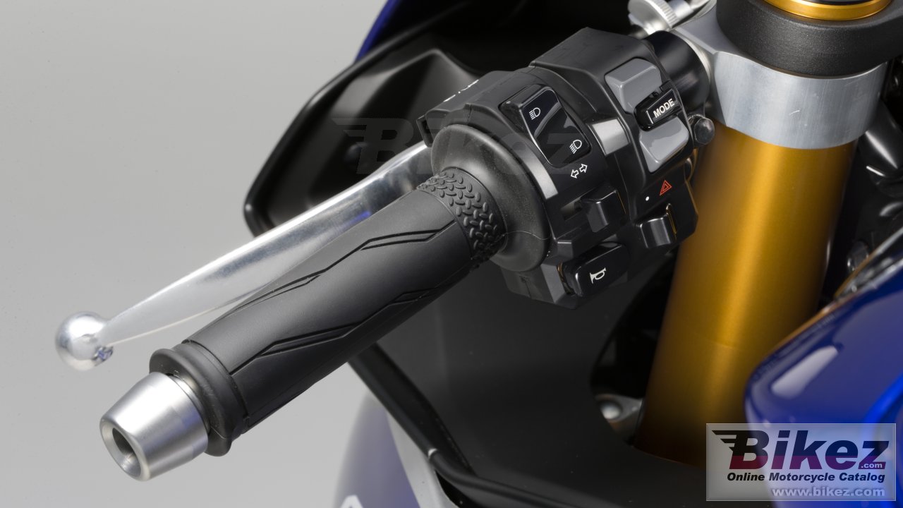 Yamaha YZF-R1
