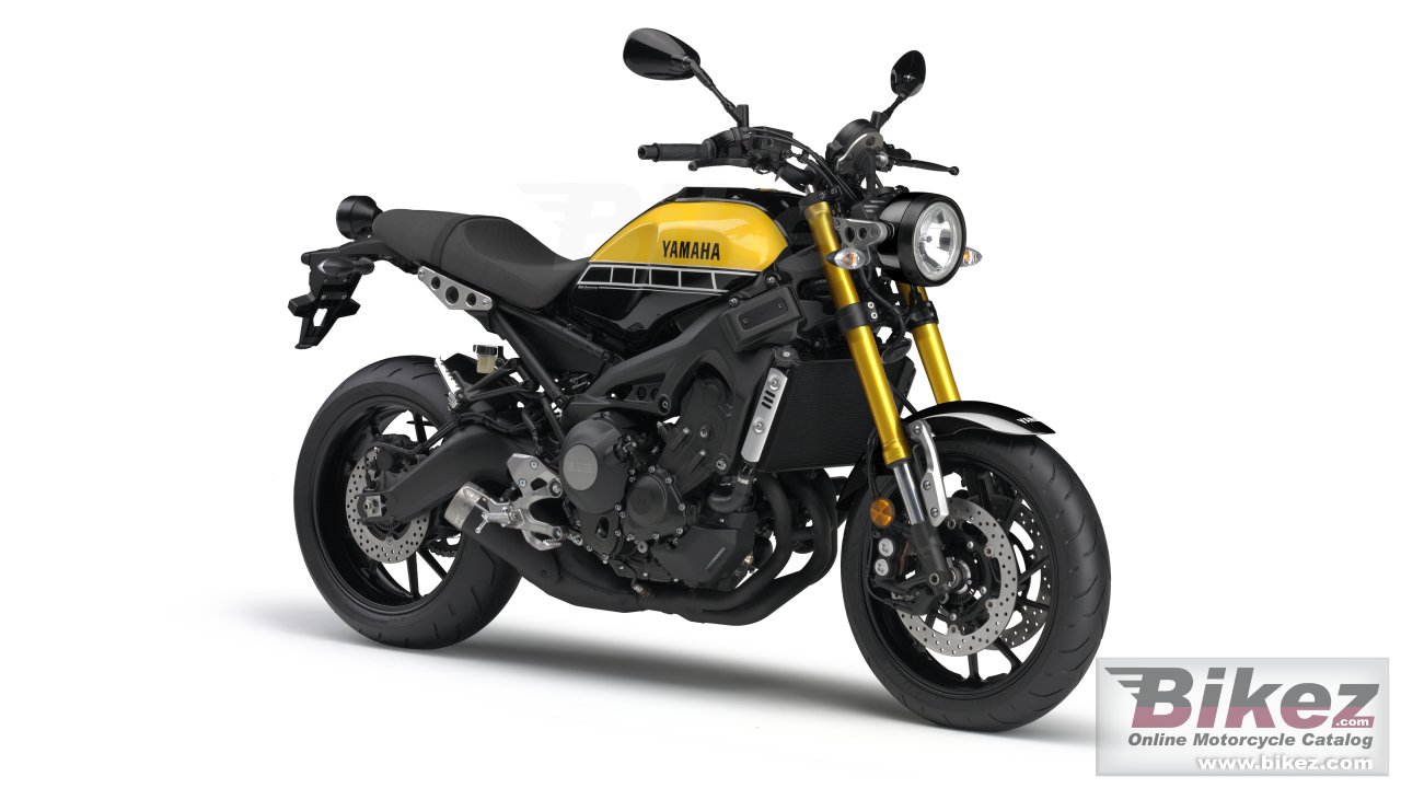 Yamaha XSR900