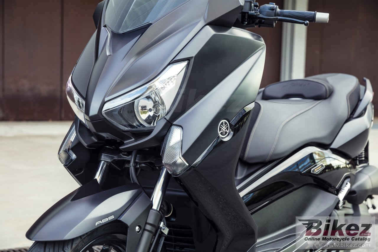 Yamaha X-Max 125 Iron Max