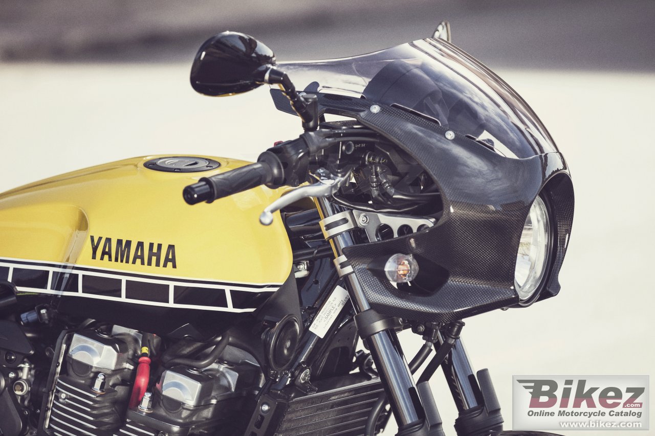 Yamaha XJR1300 Racer