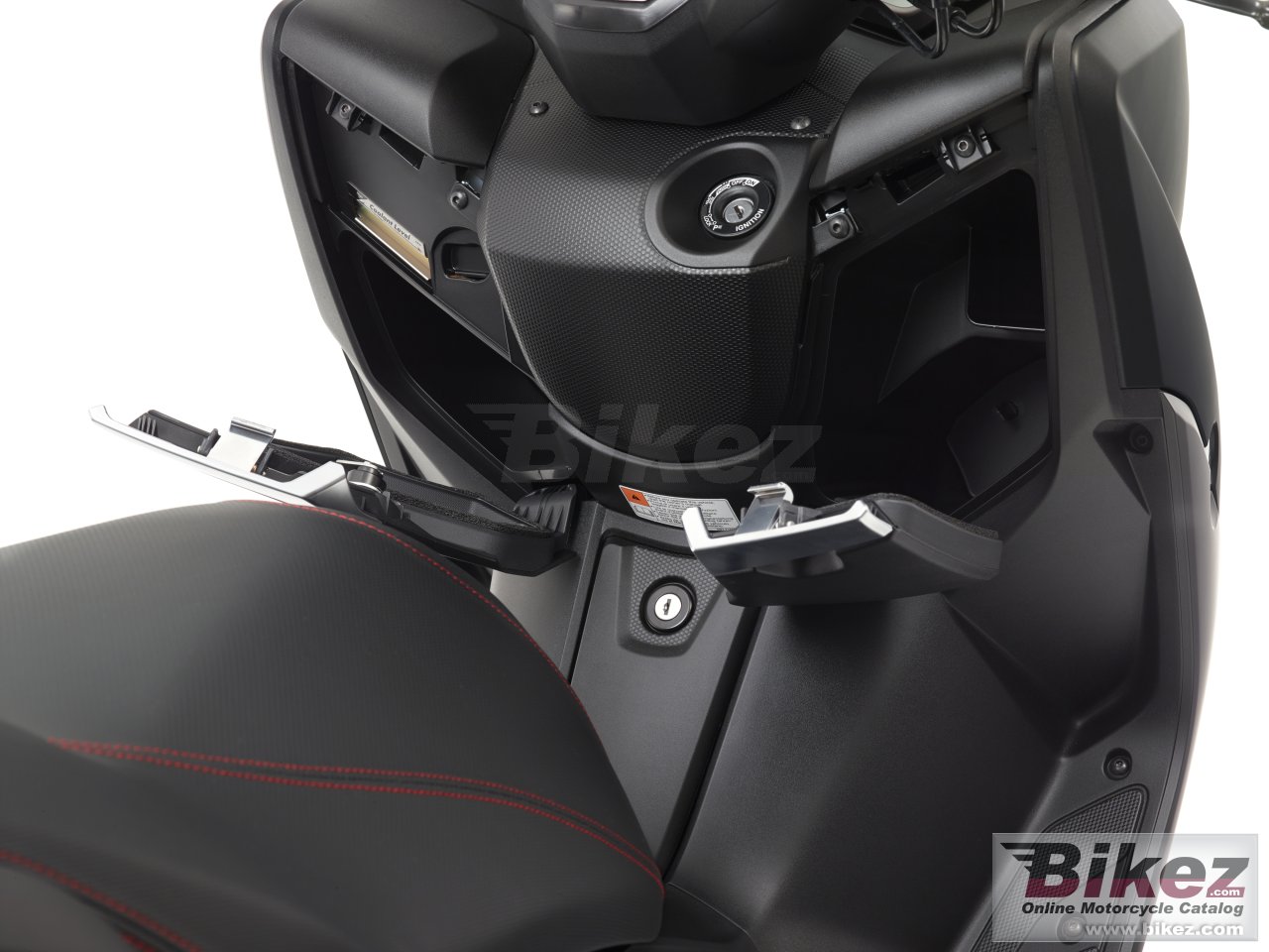 Yamaha X-MAX 125