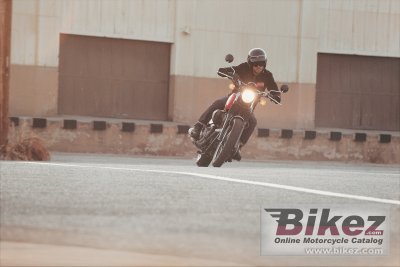 2017 Yamaha SCR 950