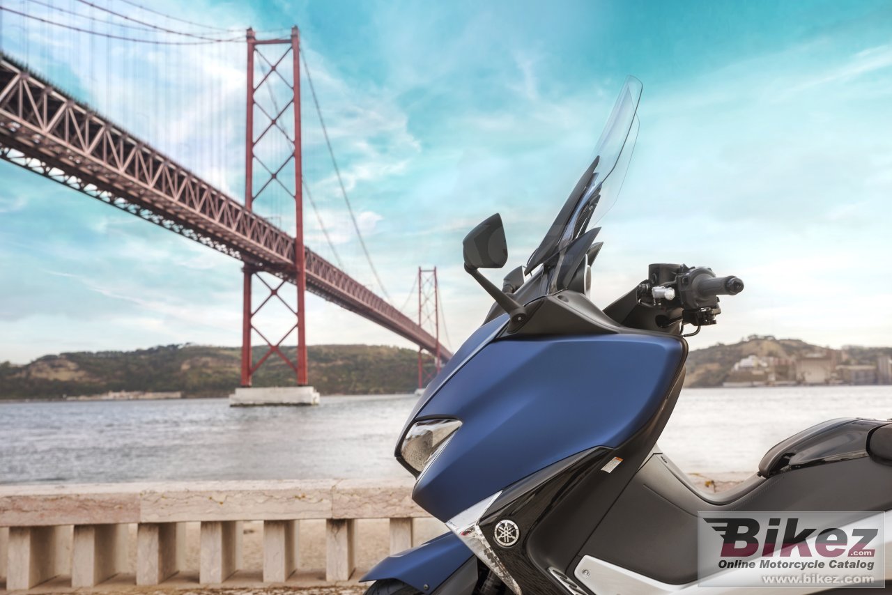 Yamaha TMAX DX