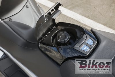 2017 Yamaha TMAX DX