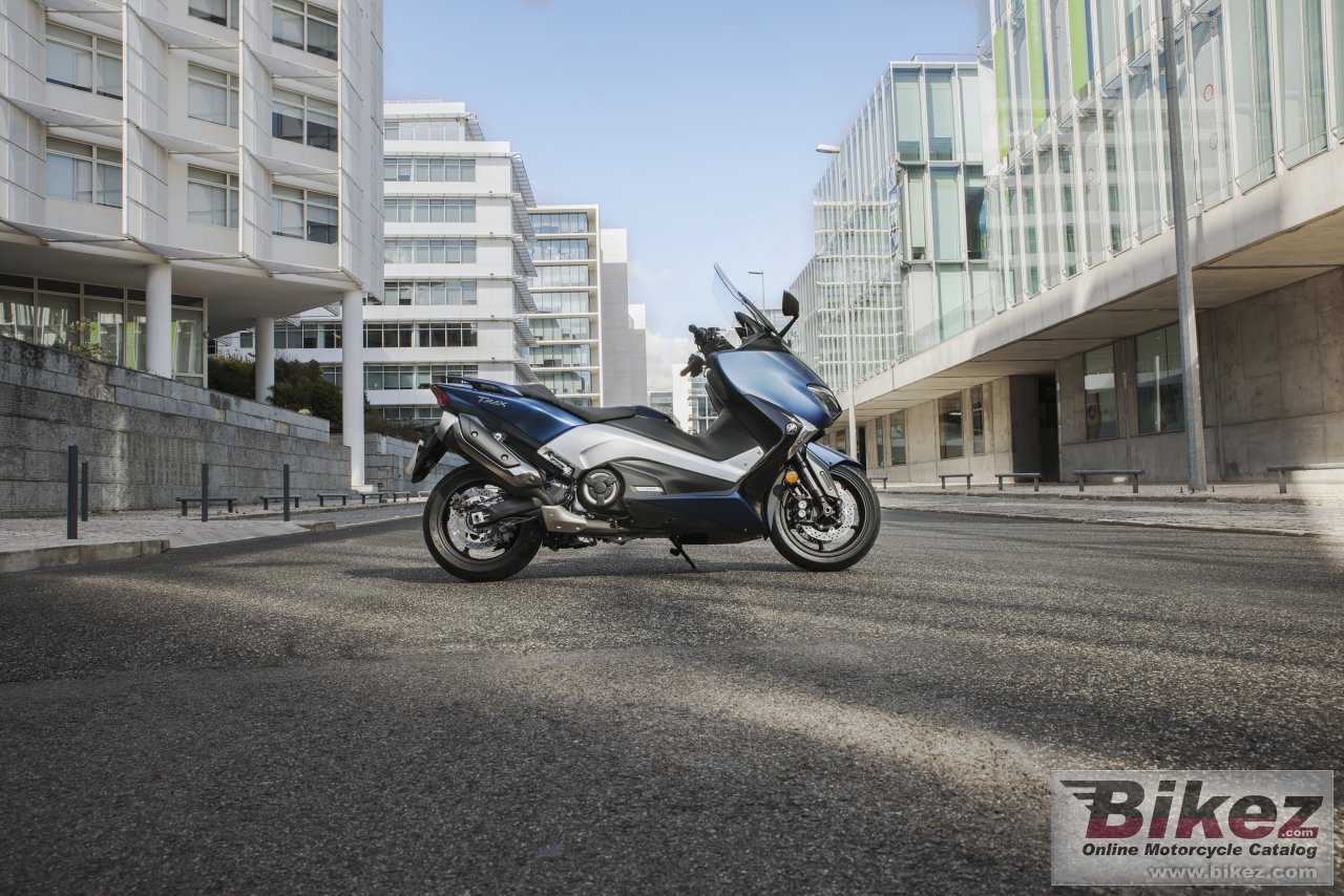 Yamaha TMAX DX