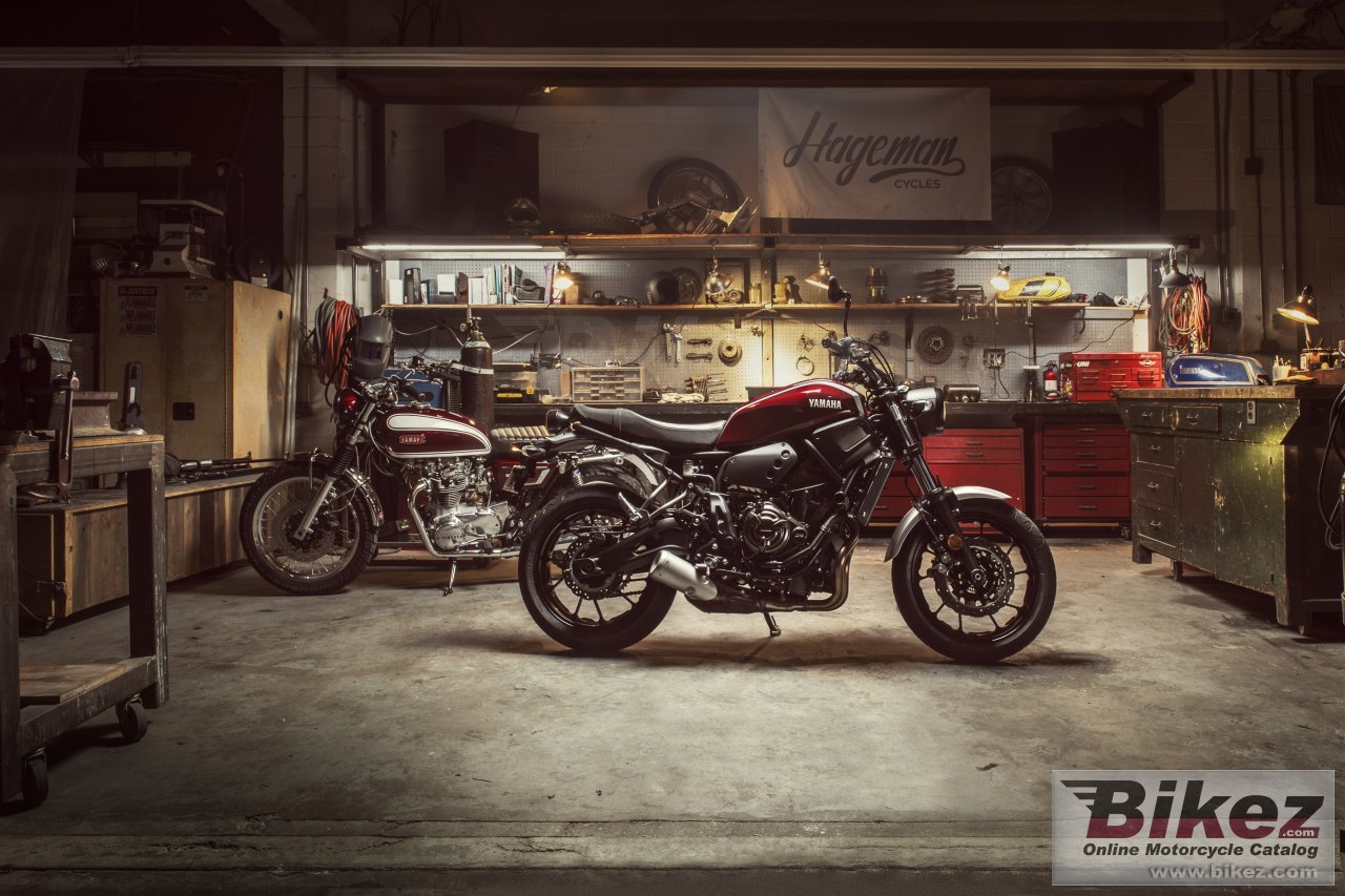 Yamaha XSR700