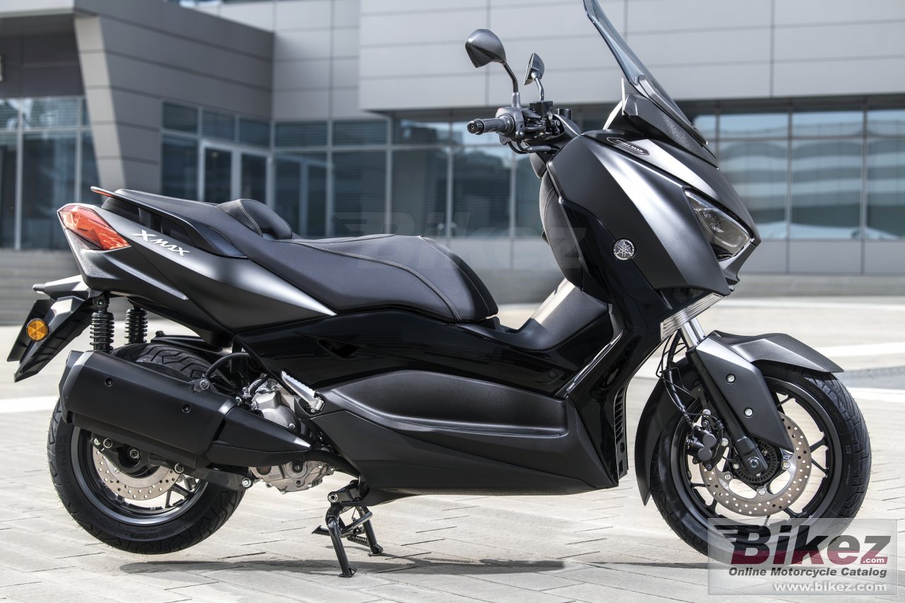 Yamaha XMax 300 Iron Max