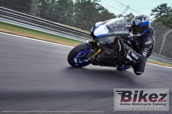 2021 Yamaha YZF-R1M