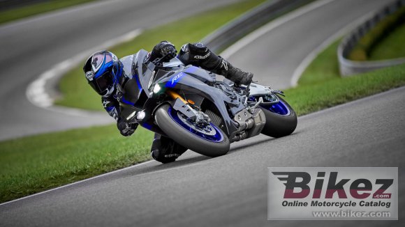 2022 Yamaha R1M