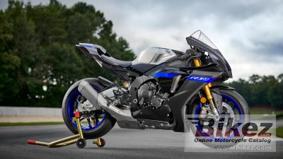 2022 Yamaha R1M
