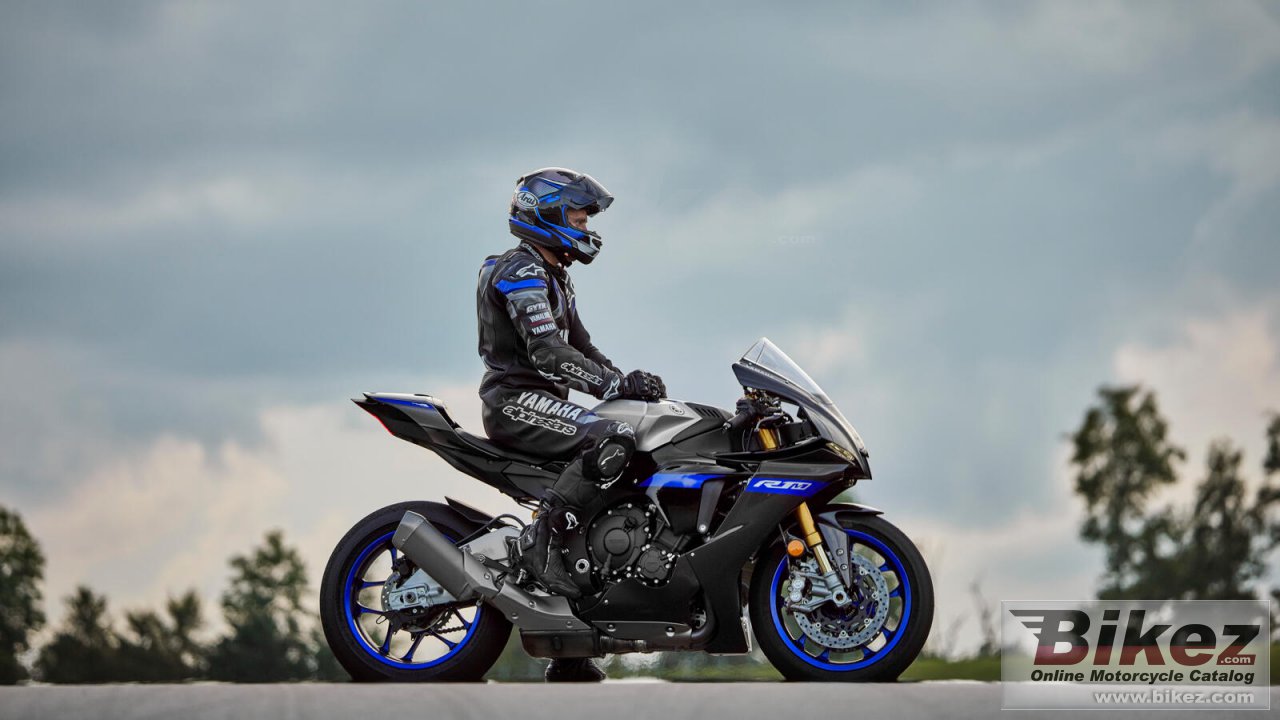 Yamaha R1M