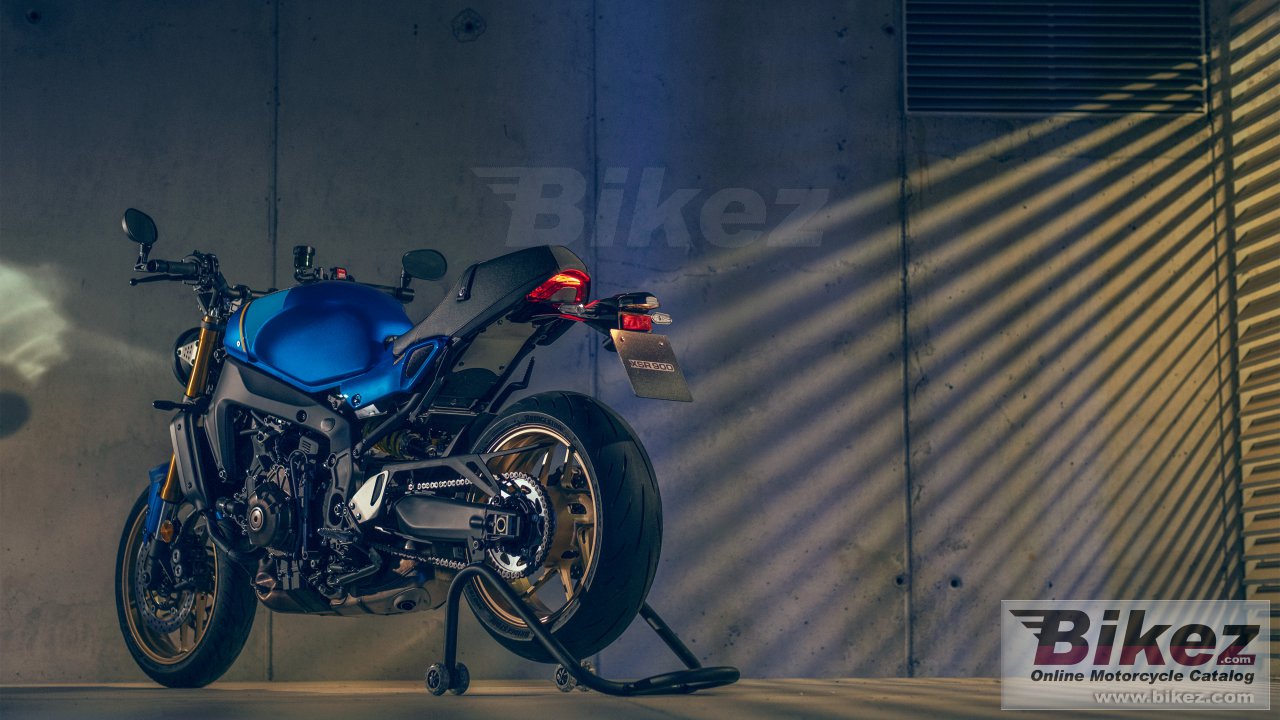 Yamaha XSR900