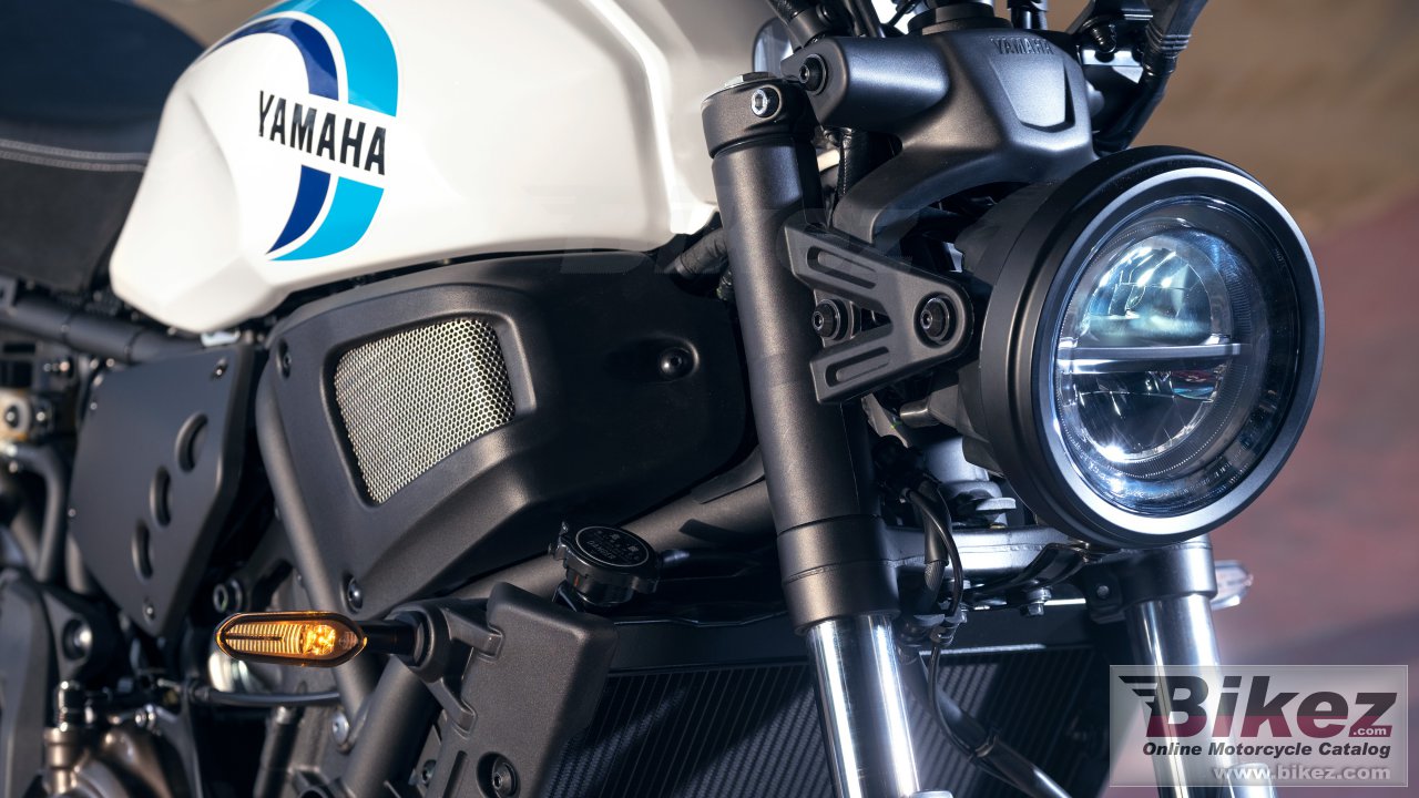 Yamaha XSR700