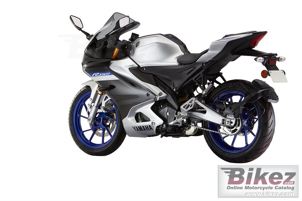 Yamaha R15M