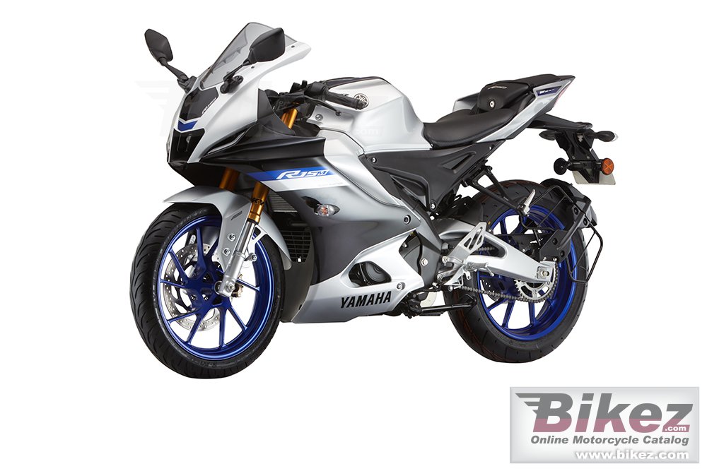 Yamaha R15M