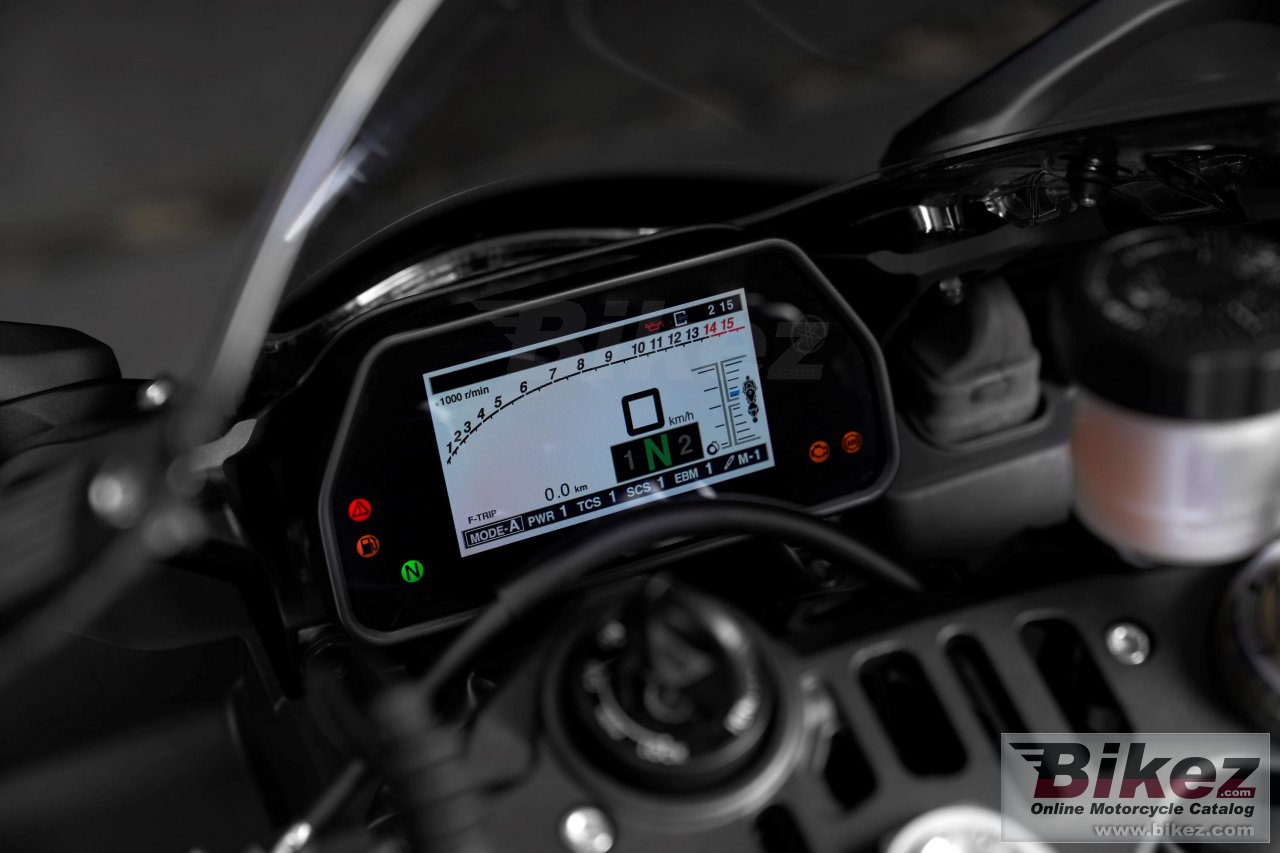 Yamaha YZF-R1M